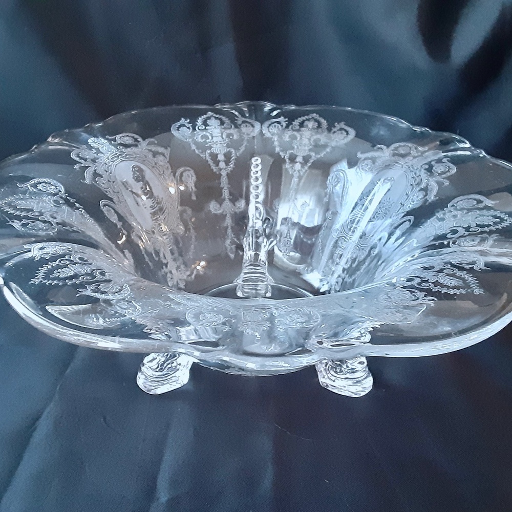 💲SALE💲 Vintage/Antique Heisey Minuet Large Footed Bowl 12"